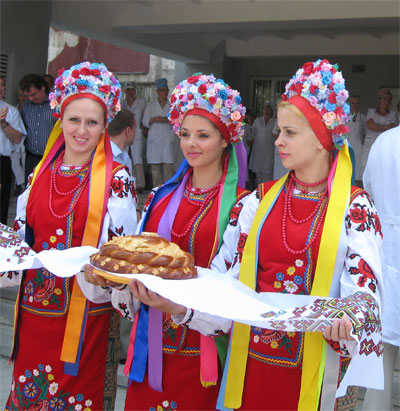 Первую леди встречали в рамках традиций